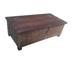 Mesa baúl de centro de madera