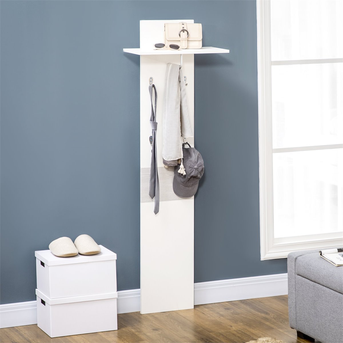 Conforama tiene la solución para decorar todo tu recibidor con un solo  mueble: un perchero con