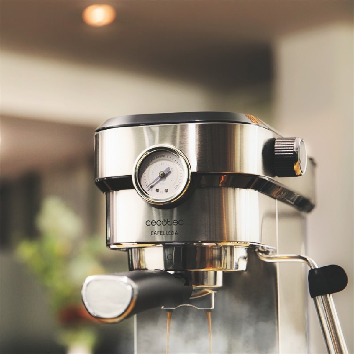 Comprar Cafetera manual espresso Cecotec Cafelizzia 790 Steel Pro con  sistema Thermoblock · Hipercor